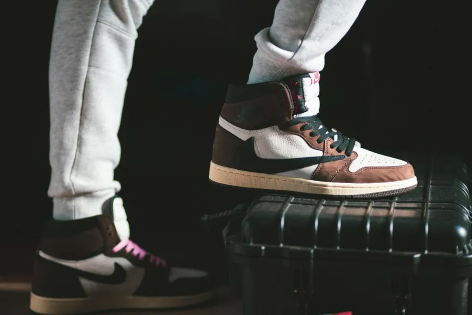 sneakerstyle112.webp