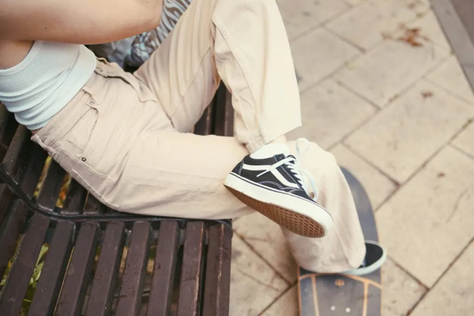 sneakerstyle114a.webp